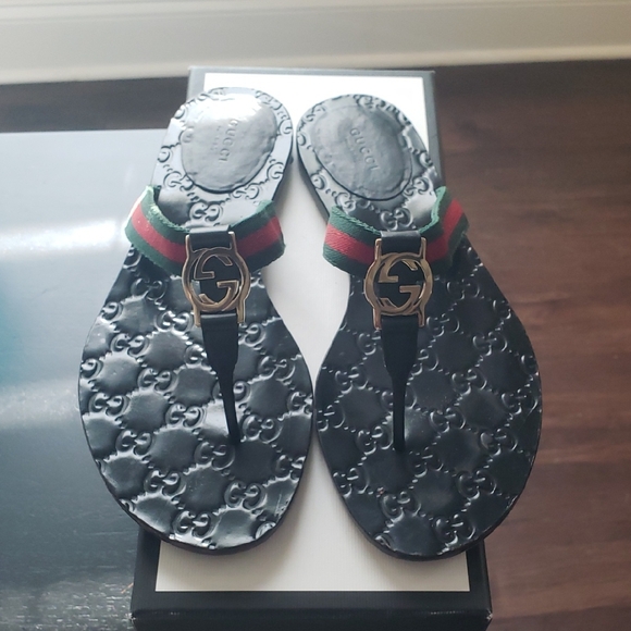 Gucci Black Sandals with Gold Accent - Picture 1 of 3